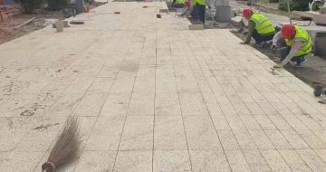 岳阳黄金麻荔枝面地铺案例