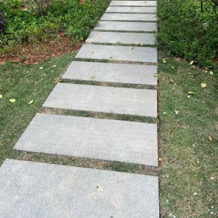 岳阳 芝麻黑小区踏步、汀步石铺装效果