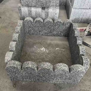 岳阳 花边石、花坛围栏石、花池界石、菜园栅栏石、镶边石、波浪状界石介绍