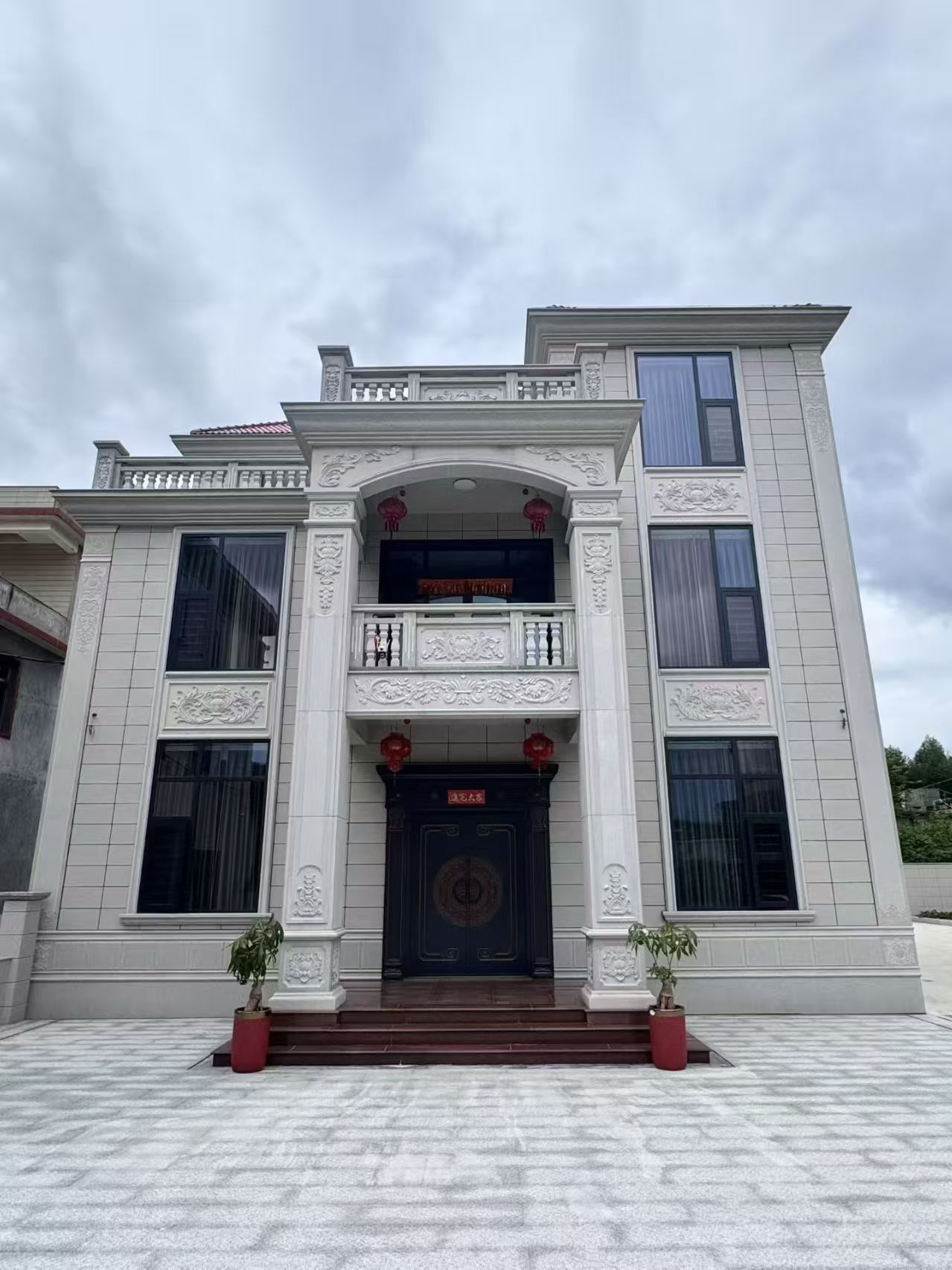 岳阳 芝麻白石材别墅干挂案例展示