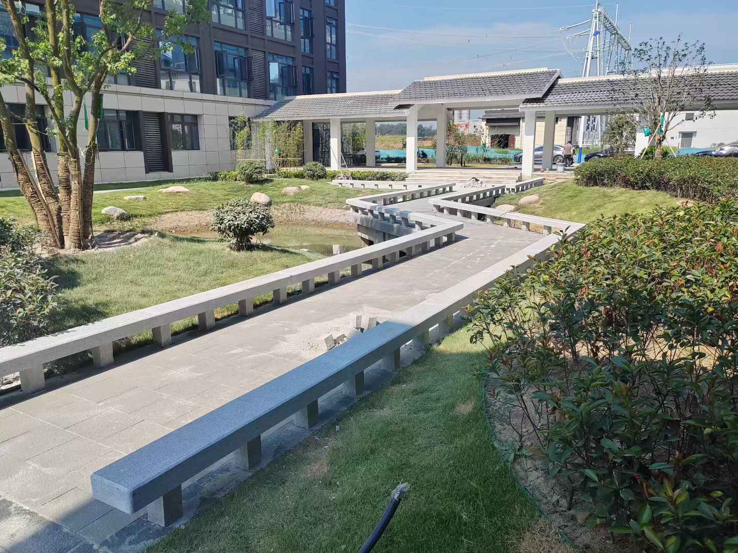 岳阳 芝麻灰小区坐凳&栏杆安装效果