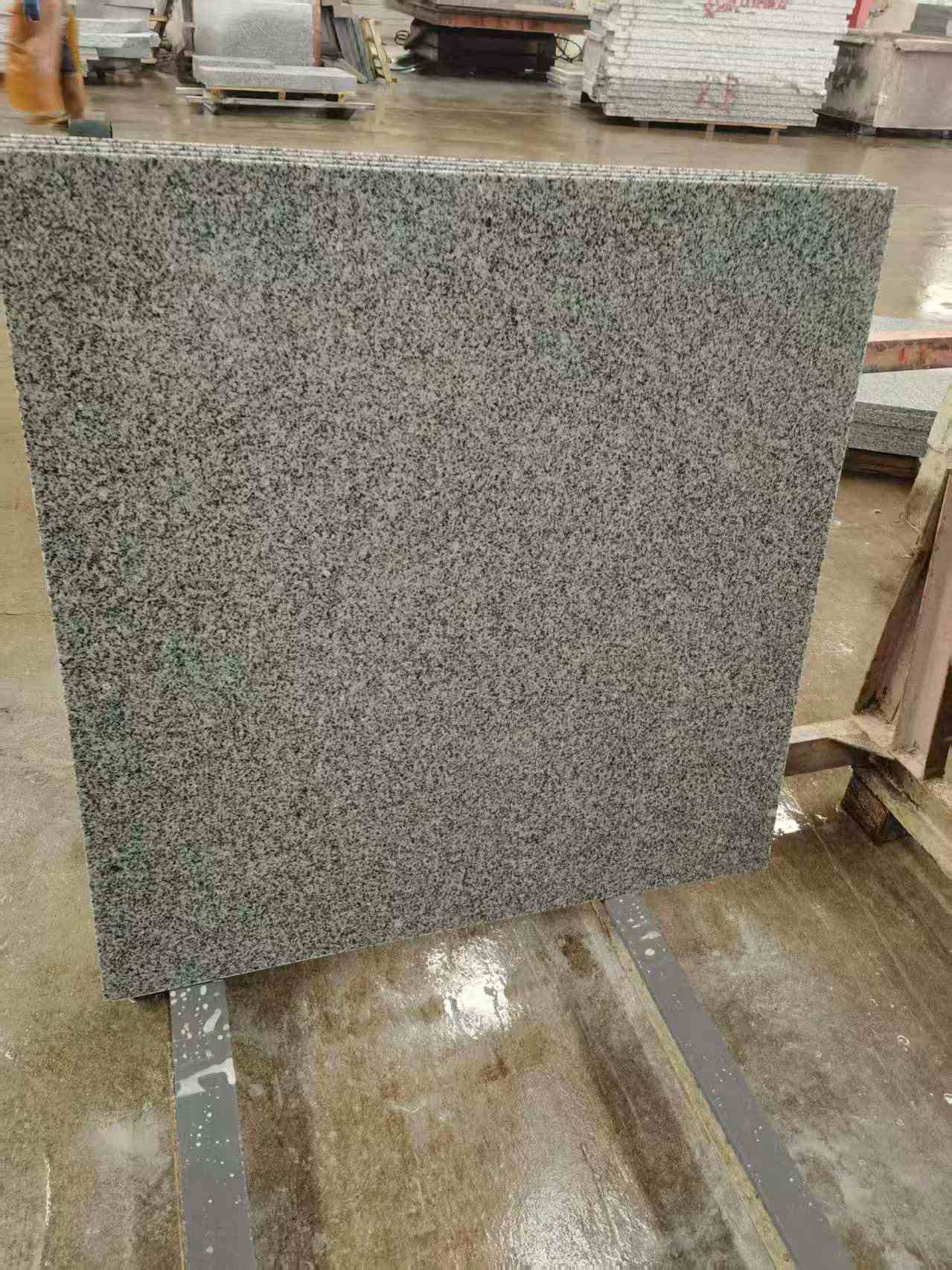 岳阳 芝麻白光面900*900，高地铁标准