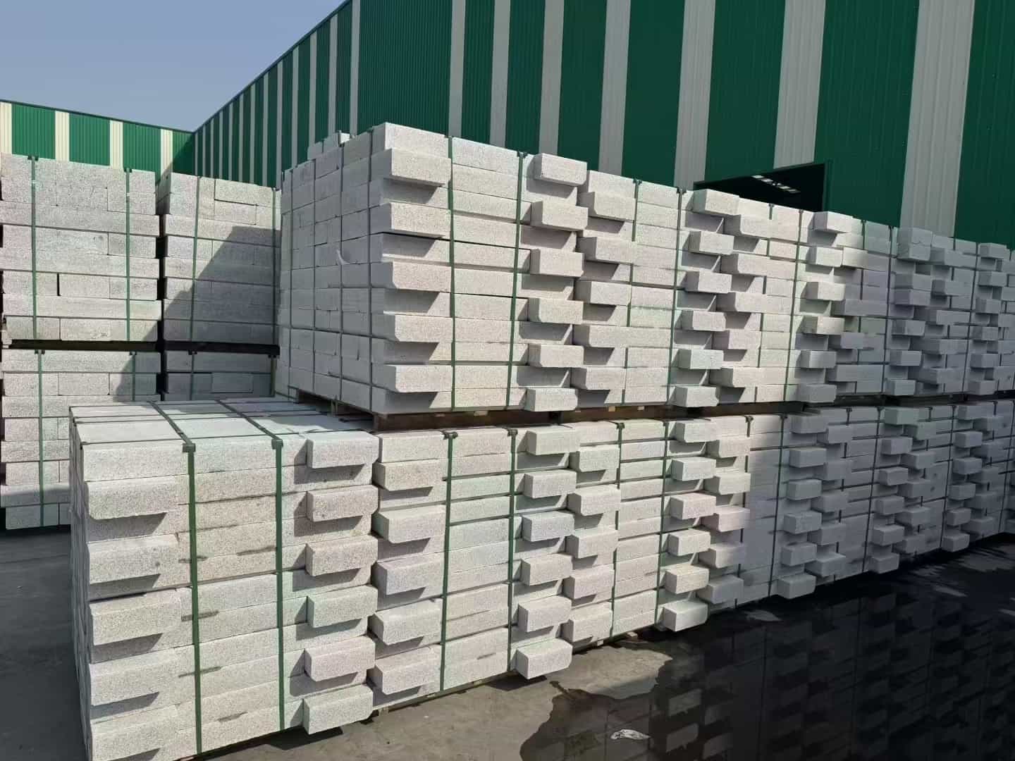 岳阳芝麻白路沿石