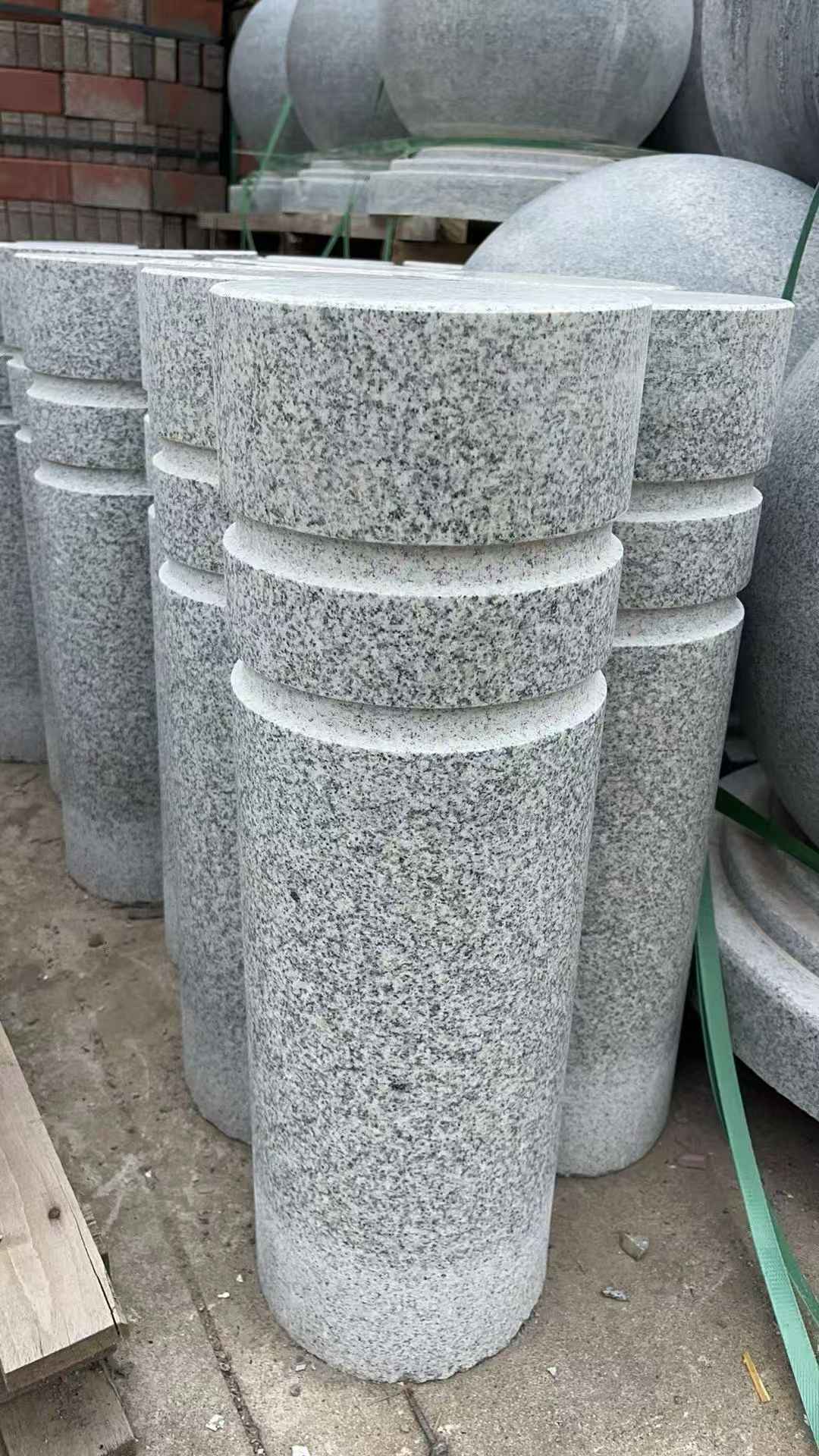 岳阳 芝麻白花岗岩挡车柱、隔离柱多少钱