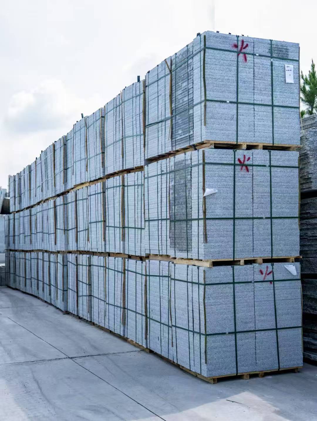 岳阳 芙蓉白3公分火烧地铺成品300*600