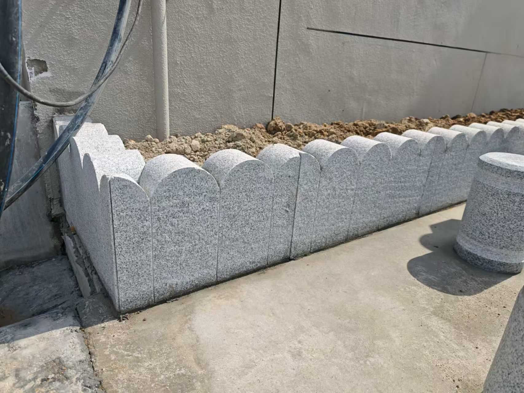 岳阳 芝麻白花岗岩花边石铺装效果图